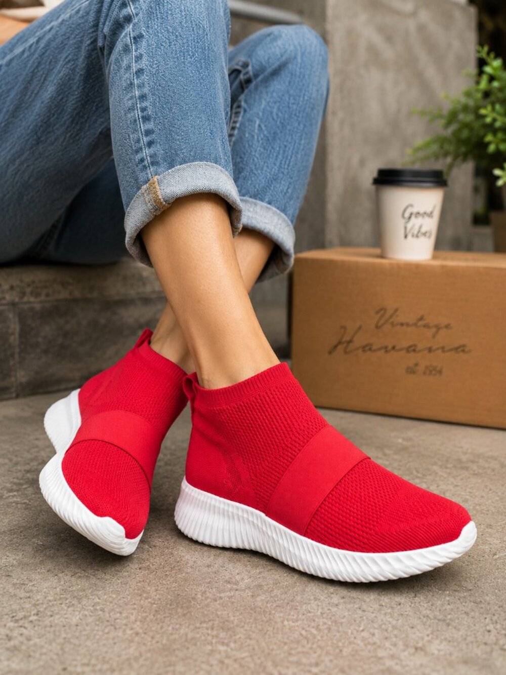 Vintage Havana Jasmine Red Splash Knit Sneakers Size 7.5 NIB